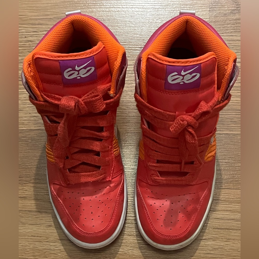 Nike Youth High Top Sneakers size 6.5